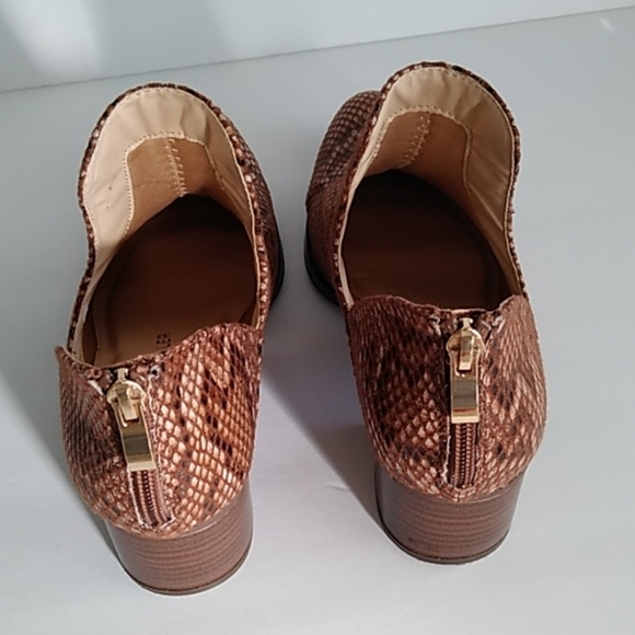 Snake Skin Booties size 6M Andrew Geller - Picture 4 of 7